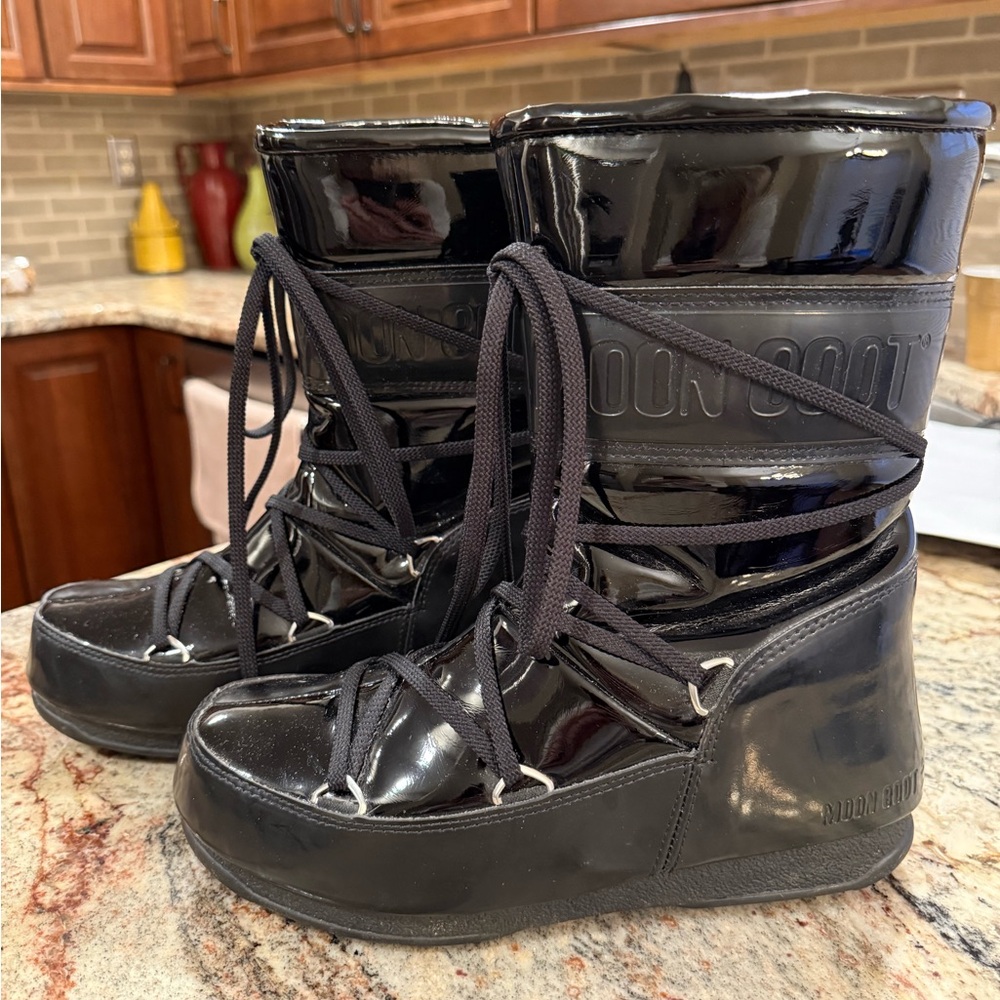 TECNICA The Original Moon Boot / Snow Boots Women`s Size EU 39 (US 8/8.5)
